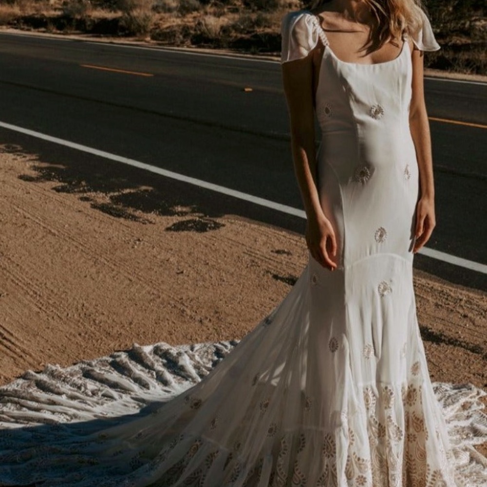 Daughter Of Simone "Stevie" wedding gown - unworn/unaltered